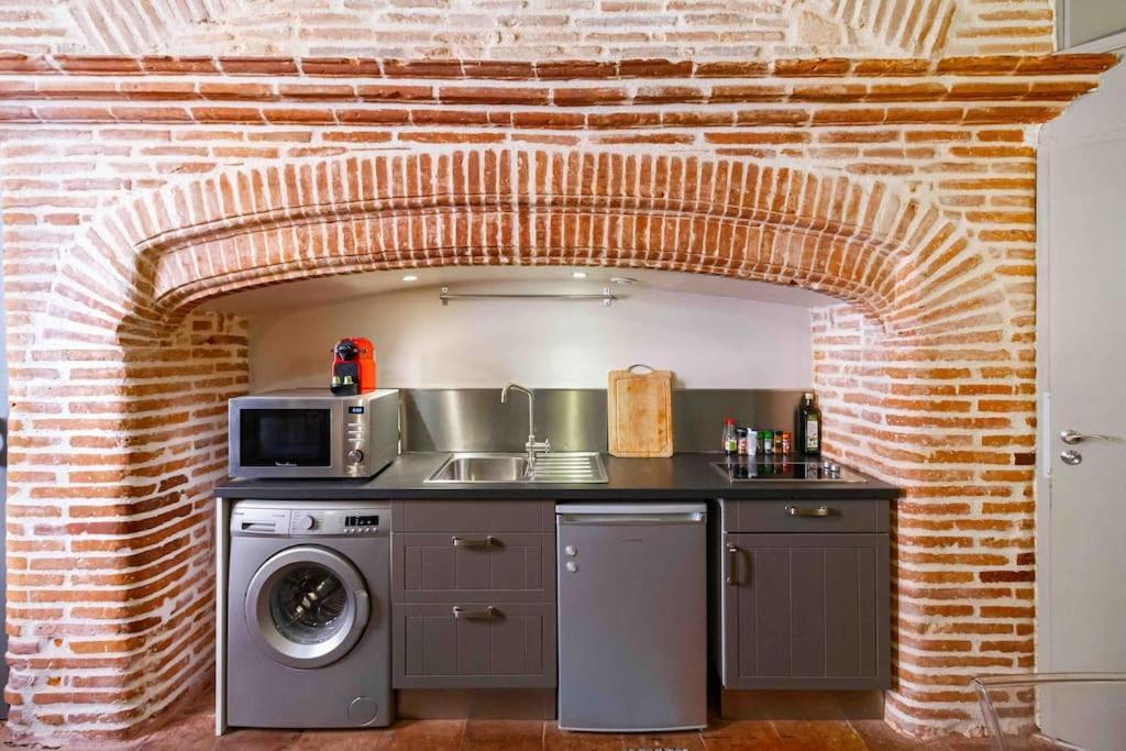 Ferienwohnung Duplex Climatise Dans Un Monument Historique Toulouse Exterior foto